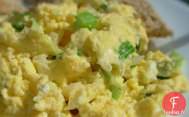 Oeufs Brouillés Au Fromage Aux Oignons Verts