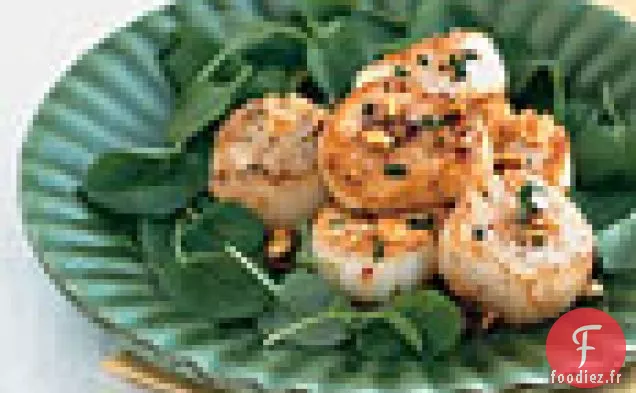Saint-Jacques aux Noisettes et Vinaigrette au Beurre Doré