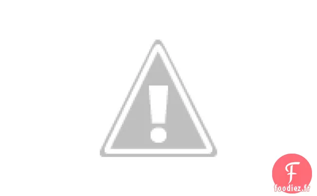 Légumes Verts De Pissenlit Avec Vinaigrette Chaude à l'huile d'Olive