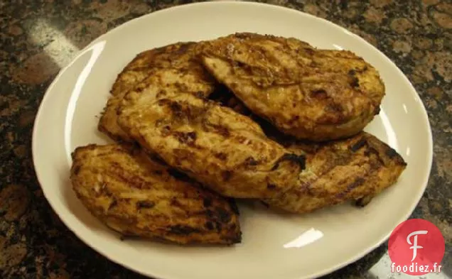Poitrines De Poulet Grillées Avec Glaçage À L'Oignon