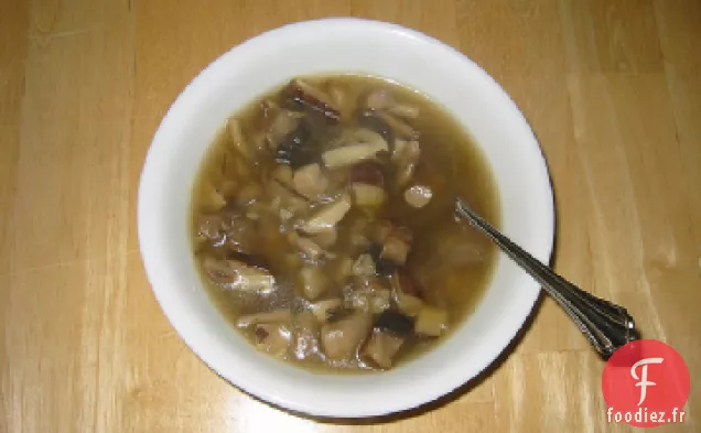 Soupe aux Champignons Dorés
