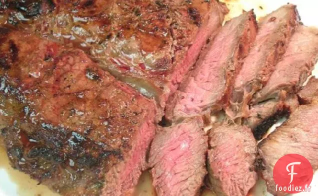 Steak de Flanc avec Sauce à l'Ail
