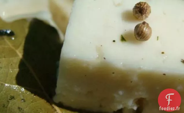 Feta Marinée Aux Herbes Aux Olives