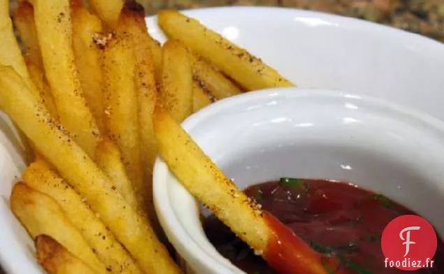 Ketchup Au Sel de Chili Rouge Et À La Coriandre Pour Frites