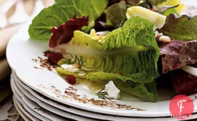 Salade Verte Mixte à l'Orange, aux Canneberges, à la Chèvre et à la Vinaigrette Érable-Xérès