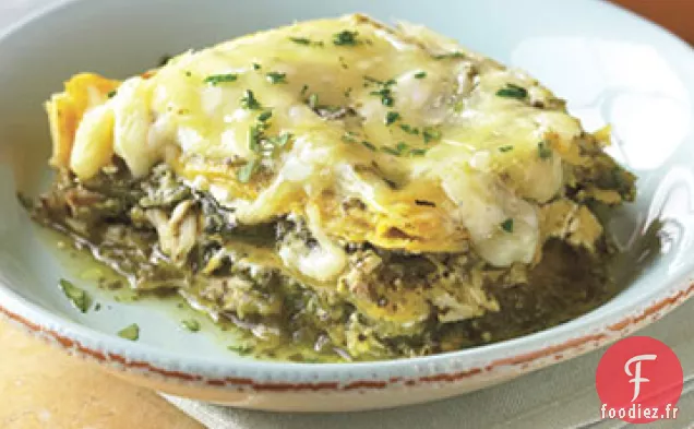 Enchiladas de Poulet empilées avec Salsa Verde et Fromage