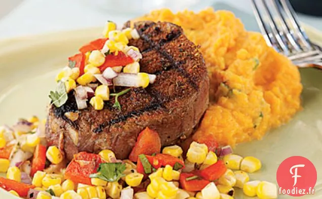 Steak Frotté au Chili avec Relish de Maïs et de Poivron rouge