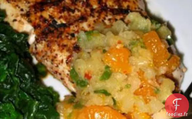 Poitrines De Poulet Grillées Avec Salsa À La Mandarine