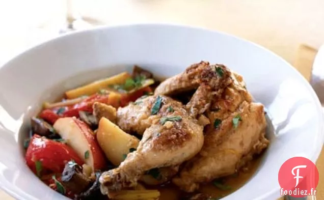 Poules de Cornouailles Braisées au Four avec Vinaigre de Cidre et Sauce aux Légumes Tiède