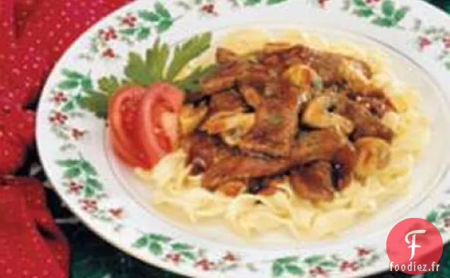 Bœuf Bourguignon Sur Nouilles