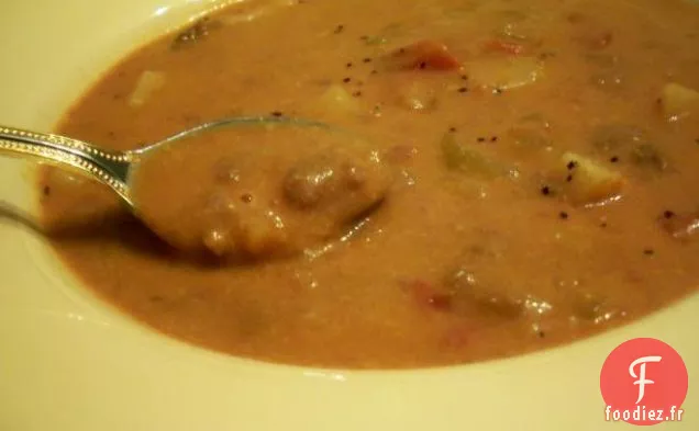 Soupe Crémeuse au Cheeseburger
