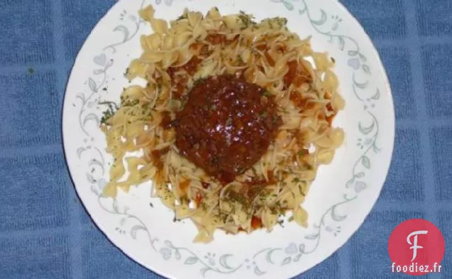 Steak De Salisbury Avec Sauce À L'Oignon