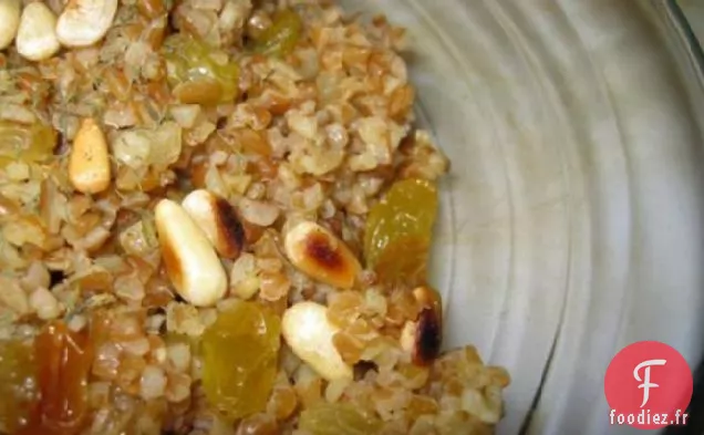 Pilaf Bulgare Parfumé au Citron Vert Avec Raisins Secs et Pignons de Pin