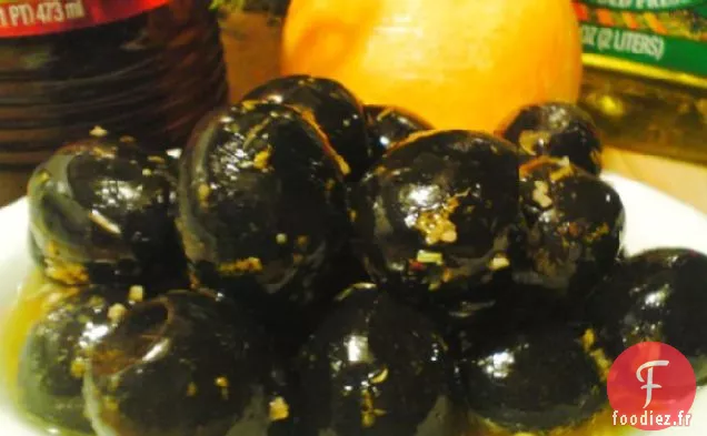 Olives Espagnoles Marinées à La Boqueria