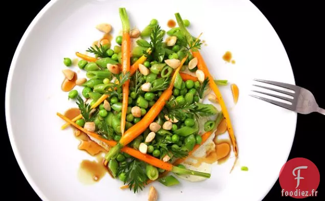 Salade de Petits Pois et Carottes au Fromage de Chèvre et Amandes