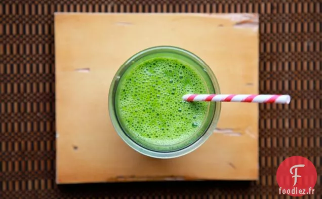 Smoothie Aux Épinards Et Aux Poires Au Chou Frisé