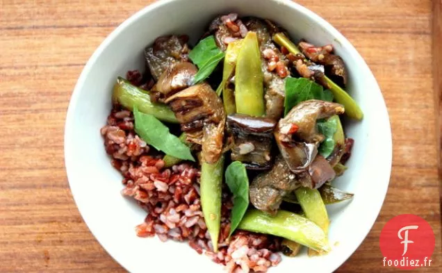 Aubergines Sautées Aigre-Douce avec Petits Pois et Basilic