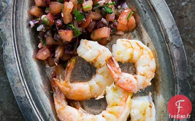 Crevettes Grillées avec Salsa aux Tomates et aux Olives