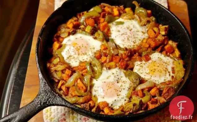 Hachage Facile de Patate Douce et de Poivre avec des œufs