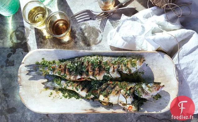 Branzino grillé avec Relish Coriandre-Menthe