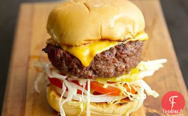 Cheeseburgers Grillés Maison Épais et Juteux