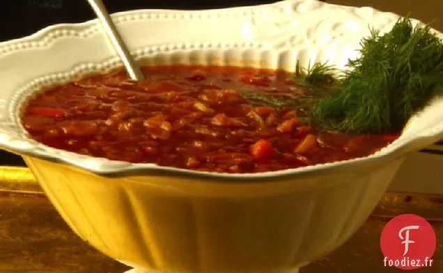 Soupe Au Chou Aigre-Doux À L'Aneth