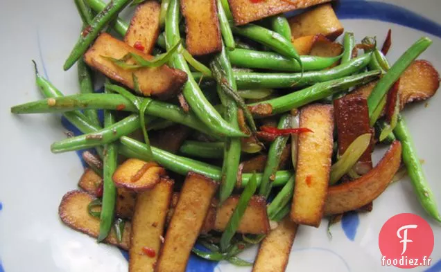 Haricots Verts Sautés et Tofu Sec aux Cinq Épices
