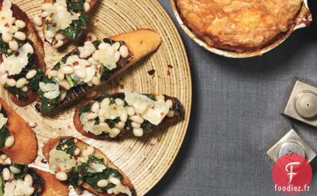 Bruschetta Au Chou Frisé Et Aux Haricots