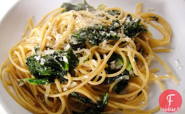 Préparez le livre: Spaghettis de Blé entier au chou frisé