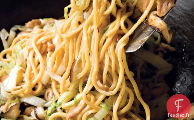 Poulet Lo Mein aux Champignons au Gingembre
