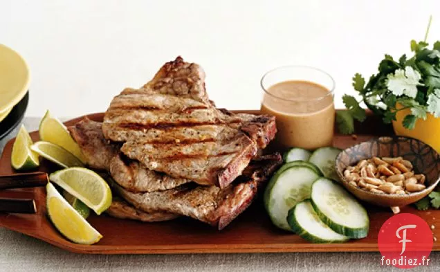 Côtelettes de Porc Grillées à la Sauce Saté