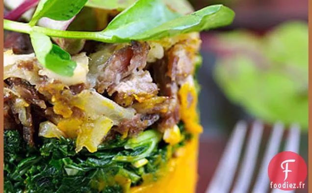 Confit De Canard, Parmentier De Potiron Et Chou Frisé, Avec Sa Salade