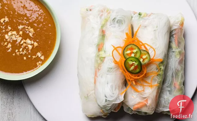 Rouleaux d'Été Épicés avec Sauce aux Arachides