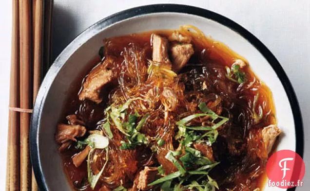 Soupe de Nouilles de Porc à la Cannelle et à l'Anis