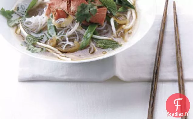 Soupe de Nouilles au Bœuf à la Vietnamienne