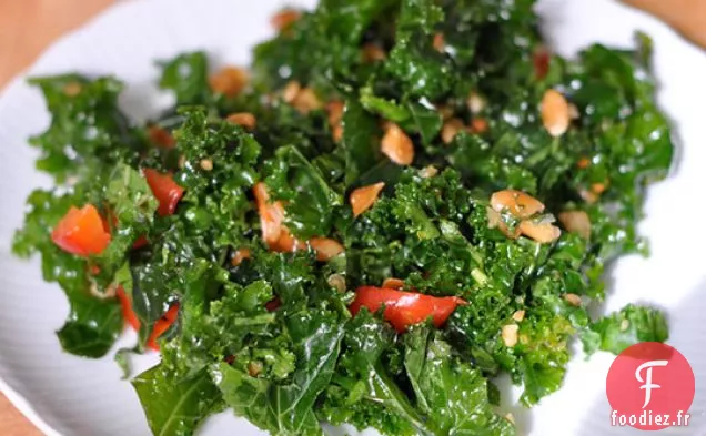 Salade De Chou Frisé Avec Vinaigrette Aux Arachides