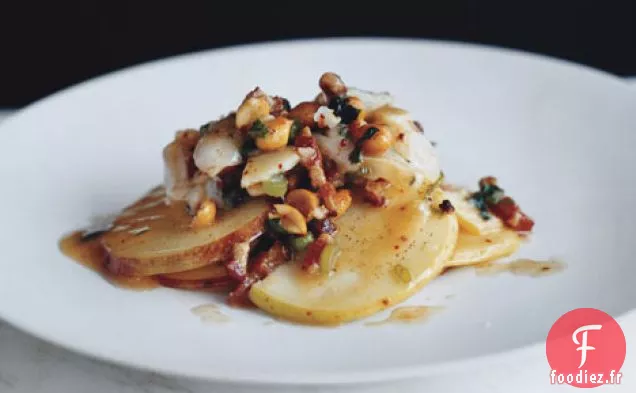 Salade de Pommes et Bacon Fumé aux Litchis et aux Noix de Chili