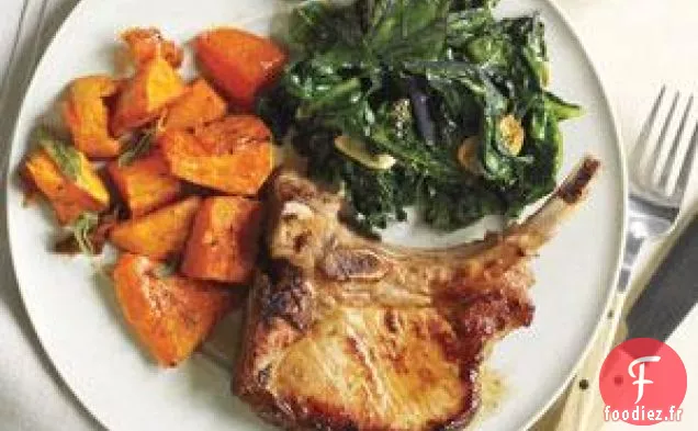 Côtelettes De Porc Rôties Et Courge Musquée Au Chou Frisé