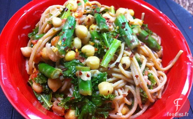 Pâtes Crémeuses au Chou Frisé aux Asperges
