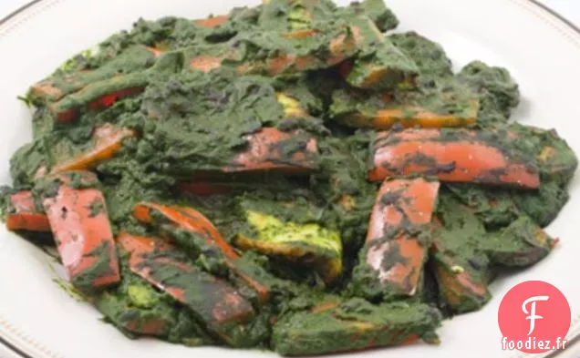 Fromage Indien et Poivrons Rouges dans une Sauce aux Épinards Parfumée