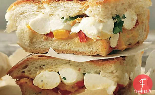 Sandwichs pressés à la Mozzarella et au Poivre