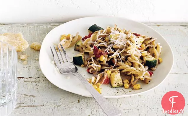 Fusilli de Courgettes, Maïs et Basilic au Bacon