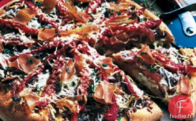 Pizza Mozzarella et Prosciutto aux Oignons Balsamiques