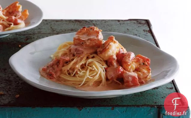 Capellini aux Crevettes et Sauce Tomate Crémeuse