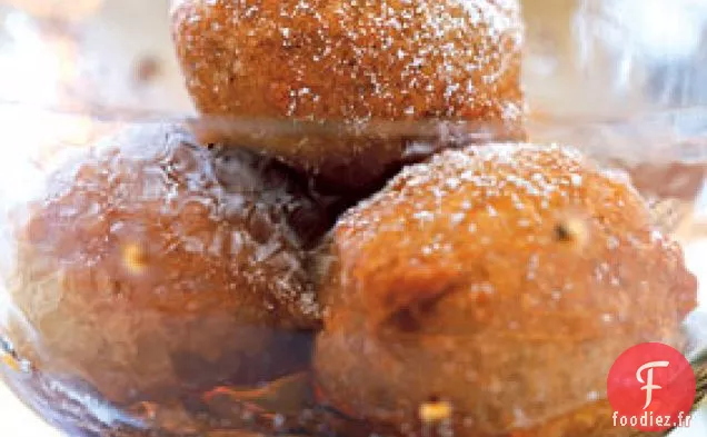 Beignets Épicés au Sirop d'Érable et de Vanille
