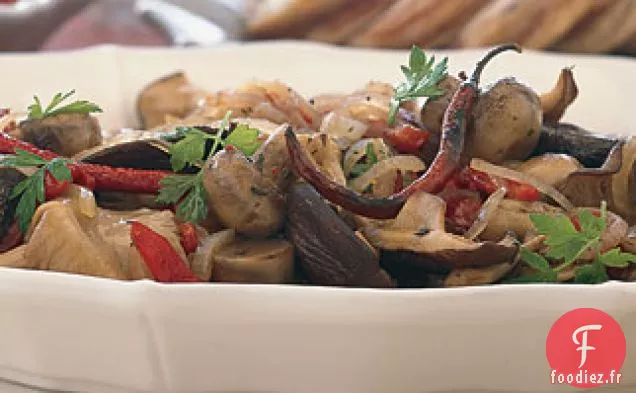 Champignons en Escabèche aux Poivrons Rouges et Piments d'Arbol