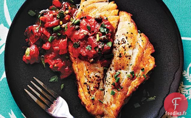 Poisson Rôti à la Poêle avec Sauce Tomate Méditerranéenne