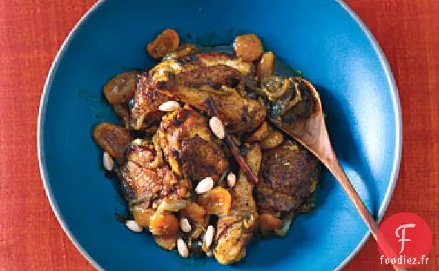 Tajine de Poulet aux Abricots et Amandes