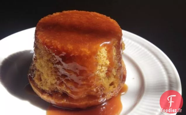 Gâteau à la Citrouille Collant au Caramel au Cidre Dur