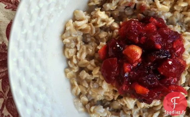 Gruau à la Compote de Canneberges et de Noisettes à l'Orange